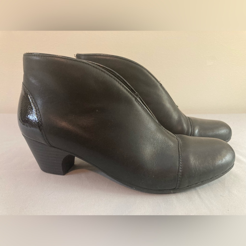 CLEARANCE Rieker Leather Ankle Boot with Patent Leather Heel